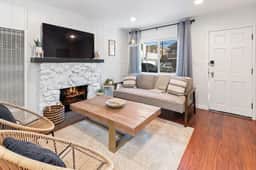 818 Portsmouth · Newly Remodeled Between Bay & Beach *Patio