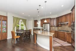 Corner House in Cul de Sac - Hot Tub, AC, Parking