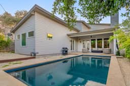 Modern Luxury Home With Pool - Near South Congress