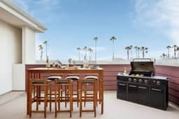 Pacific Villa - Ocean Views, Parking, AC, Fire Pit