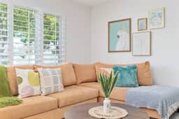 Retro Chic Hot Tub & Game Room, 10 Mins From Beach