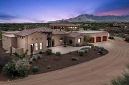 Stunning Scottsdale Estate - Pool/Spa/Sleeps 14 - Image 5