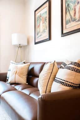 Unit B - B Ave Bungalows · Large Beach Studio, 5 Min Walk to Coronado Beach!