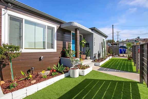 3109 Hawk St · Paradise with Views! 3 Outdoor Decks, Firepit, AC and Hot tub - Image 1