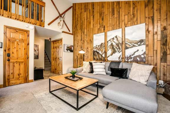 Breckenridge A12 Col · Walk to Lifts - Penthouse in Heart of Breckenridge - Image 1