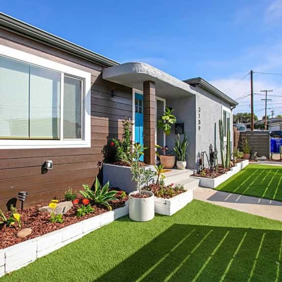 3109 Hawk St · Paradise with Views! 3 Outdoor Decks, Firepit, AC and Hot tub - Image 1