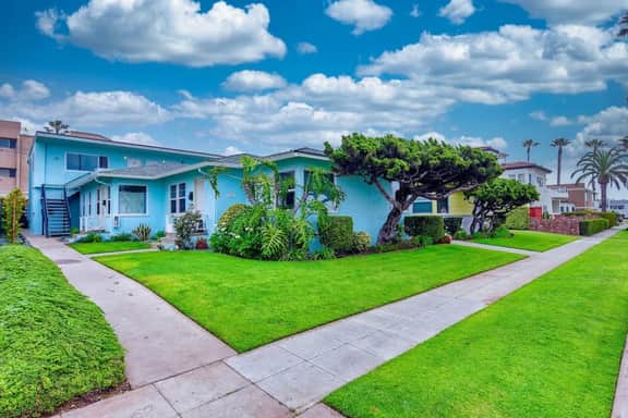706 S Pacific Unit B · Steps From Beach, Panoramic Ocean Views, W Parking