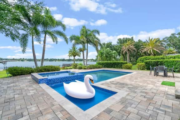 Lake House + Pool, Dock, Walk to Universal Studios