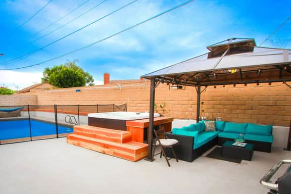 NEW! 4BR House -Pool, Jacuzzi, Outdoor Kitchen, AC