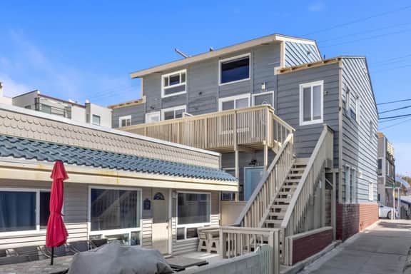 On Boardwalk, Ocean View, Parking, Hear The Waves