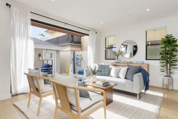 Pacific Villa - Ocean Views, Parking, AC, Fire Pit
