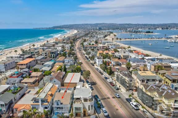 Steps From Beach & Bay With Parking & Rooftop Deck
