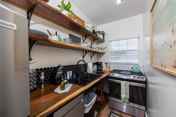 Unit A - B Ave Bungalows · Cozy Beach Studio, 5 Min Walk to Coronado Beach!