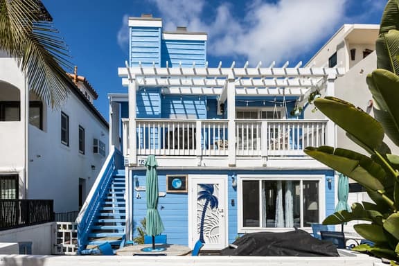 Steps To Beach & Boardwalk With Parking & Rooftop - Image 1